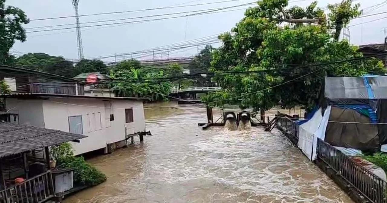 กทม.เร่งลดระดับน้ำคลองเปรมประชากร ใช้คลองบางเขนผันน้ำออกสู่แม่น้ำเจ้าพระยา