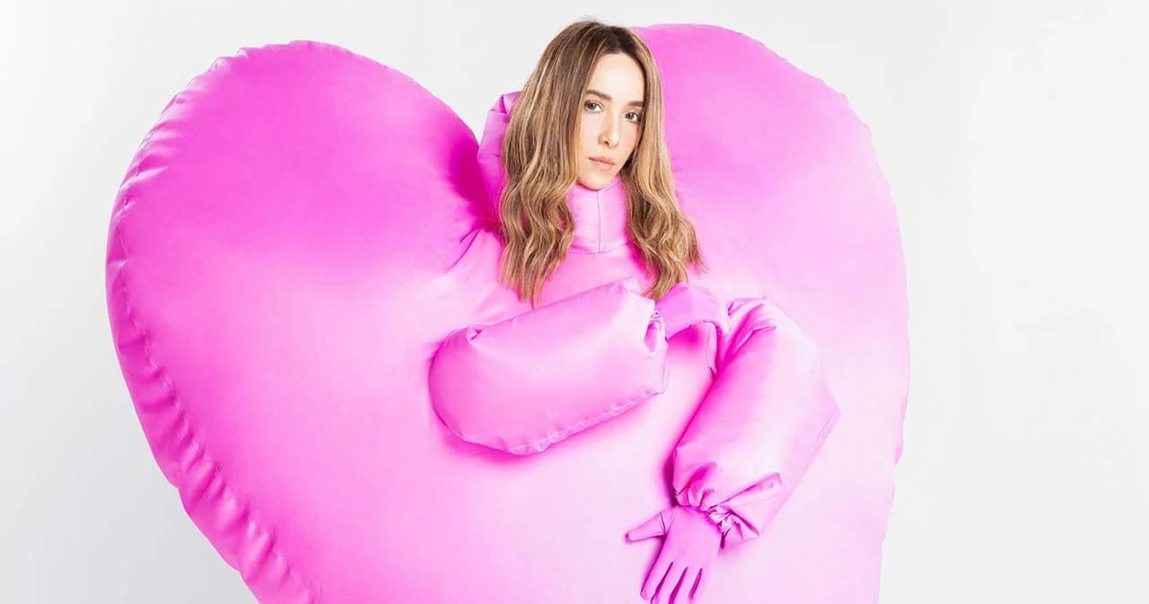 ‘ปาล์มมี่’ ขอบคุณทุกกำลังใจหลังส่งเพลง ‘ริบบิ้นเลิฟคัลเลอร์แบล็ค’ ทะลุ 1 ล้านวิวบนยูทูบ