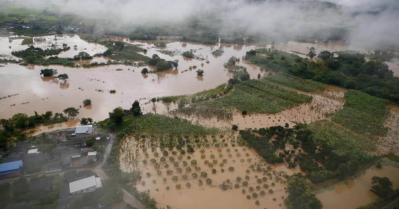 GISTDA เปรียบเทียบพื้นที่น้ำท่วมไทย ‘กันยายน’ ปี 54 ปี 64 และปี 65 ต่างกัน 3 เท่า
