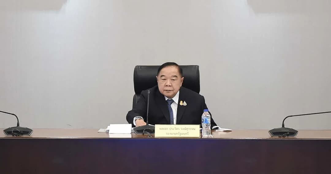 นายกฯ เผยจะไปเยี่ยม ‘ประวิตร’ หลังป่วยลาประชุมคณะรัฐมนตรี