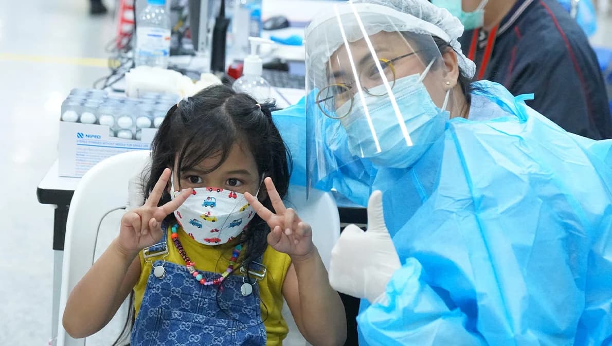 12 ต.ค.นี้ คิกออฟฉีด 'ไฟเซอร์ฝาสีแดง' เด็กเล็กอายุ 6 เดือนถึง 4 ขวบ