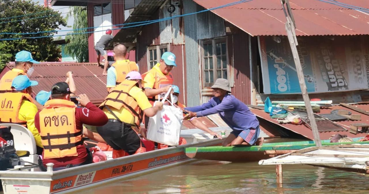ปภ.รายงานยังมีน้ำท่วม 27 จังหวัด ภาคอีสานและภาคกลางบางจังหวัดมีแนวโน้มระดับน้ำเพิ่มขึ้น