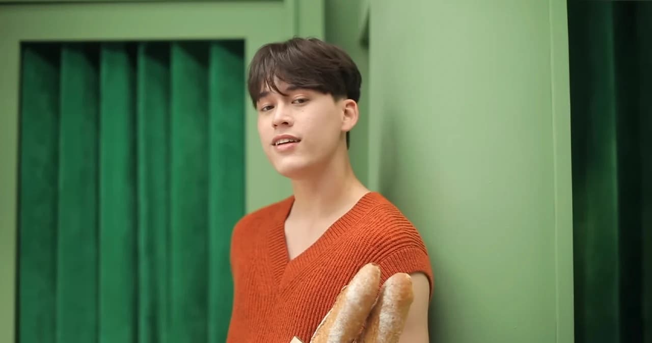 ‘ฟลุ๊ค กวิน’ เสิร์ฟความคลั่งรักผ่านเพลง ‘แม่ไม่ชอบ แต่ฉันชอบ (Be Mine)’