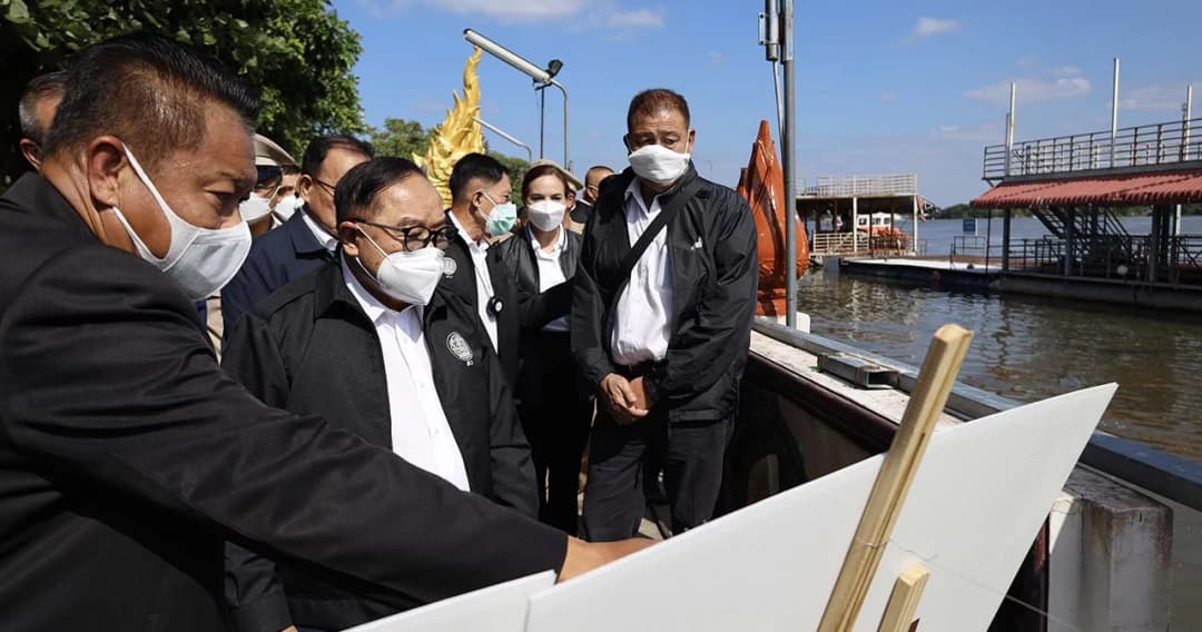 ‘ประวิตร’ ลงพื้นที่ตรวจน้ำท่วม ‘อุบล-ศรีสะเกษ’ สั่งภาครัฐระดมช่วยเหลือผู้ประสบภัย พร้อมเยียวยาทุกครัวเรือนอย่างทั่วถึง