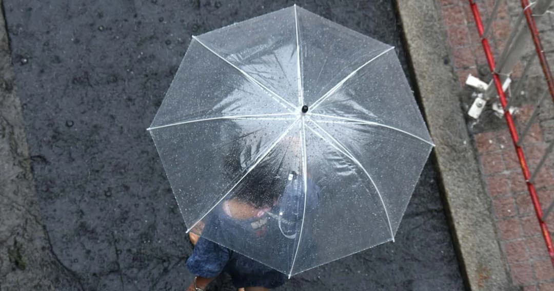 กรมอุตุฯ ประกาศเตือน ‘หย่อมความกดอากาศต่ำกำลังแรง’ เตรียมรับมือฝนตกหนัก 14-15 ต.ค.นี้