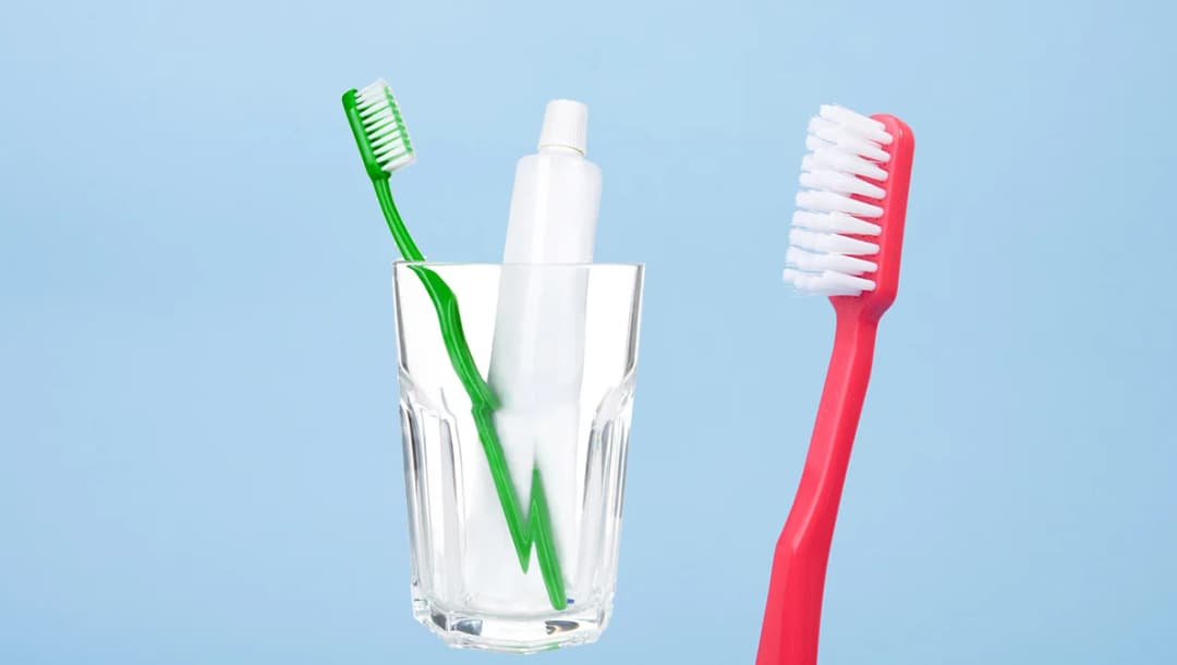 อย.เตือนอย่าเชื่อ ยาสีฟัน 3 ยี่ห้อโฆษณาสรรพคุณเกินจริง เสี่ยงอันตรายในช่องปาก