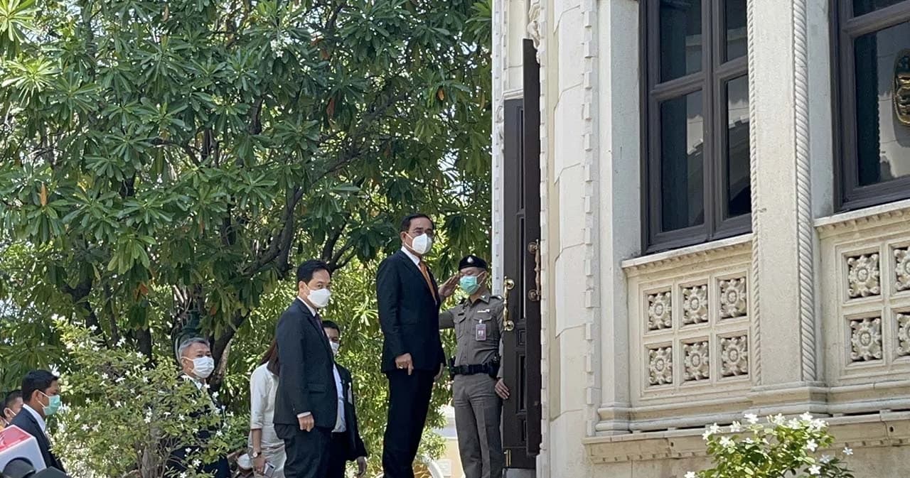 นายกฯ ยอมรับ ‘ทศพร ศิริสัมพันธ์’ ลาออกจากบอร์ด ปตท. แต่ไม่ตอบเกี่ยวกับปรับ ครม.หรือไม่