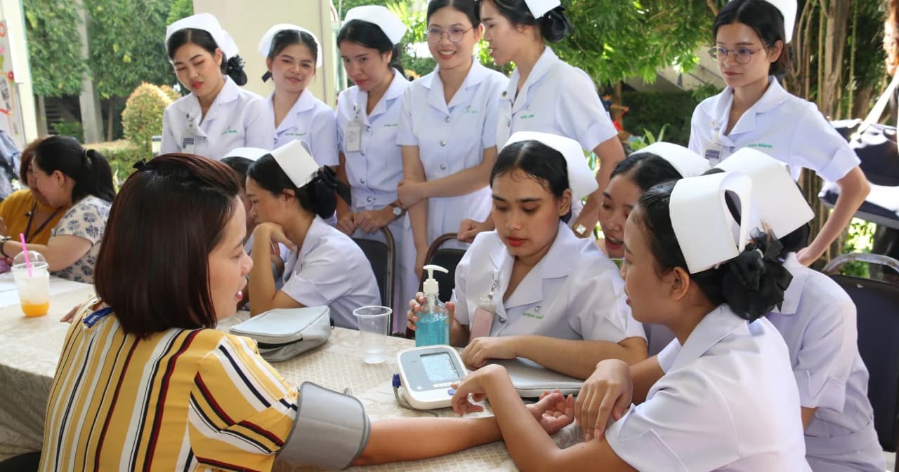 คณะพยาบาลศาสตร์ มหิดล เชิญชวนร่วมกิจกรรมวันพยาบาลแห่งชาติ 2565 ประชาชนรับบริการฟรี