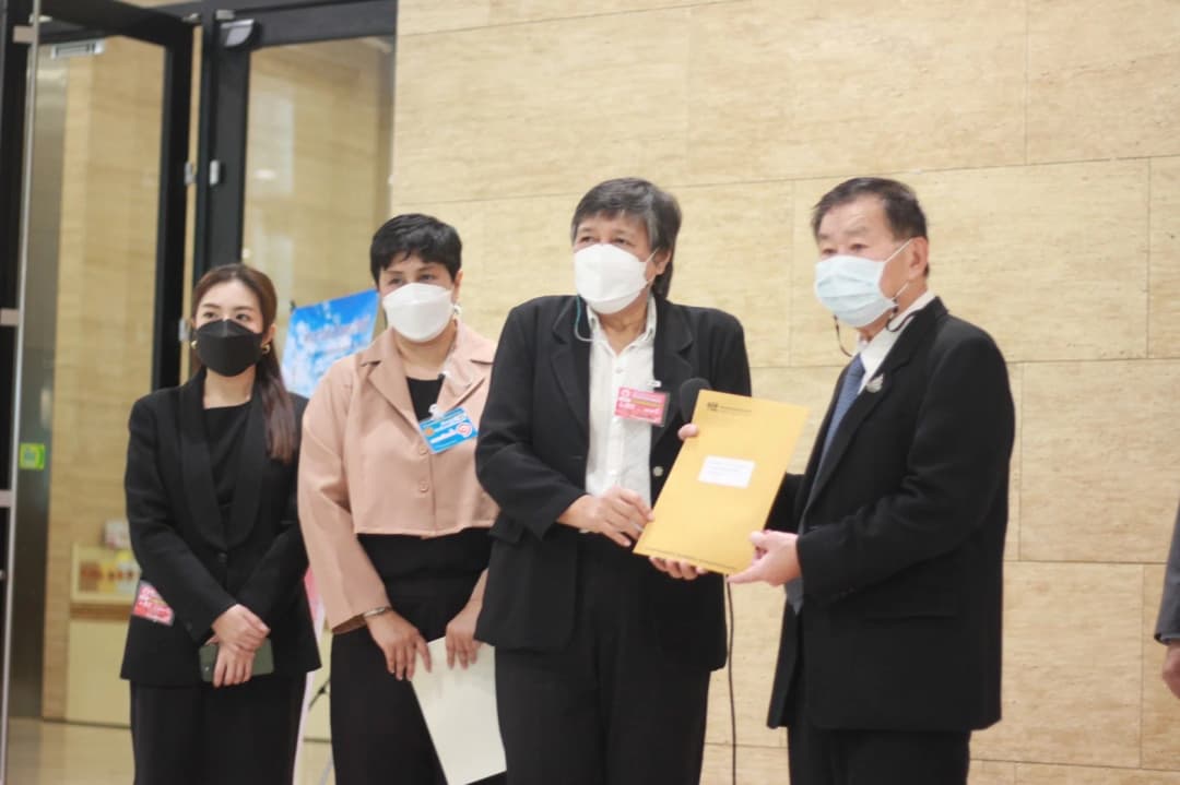 มูลนิธิคุ้มครองผู้บริโภคยื่น กมธ.ปราบโกง สอบควบรวมทรู-ดีแทค ส่อขัด ม.157