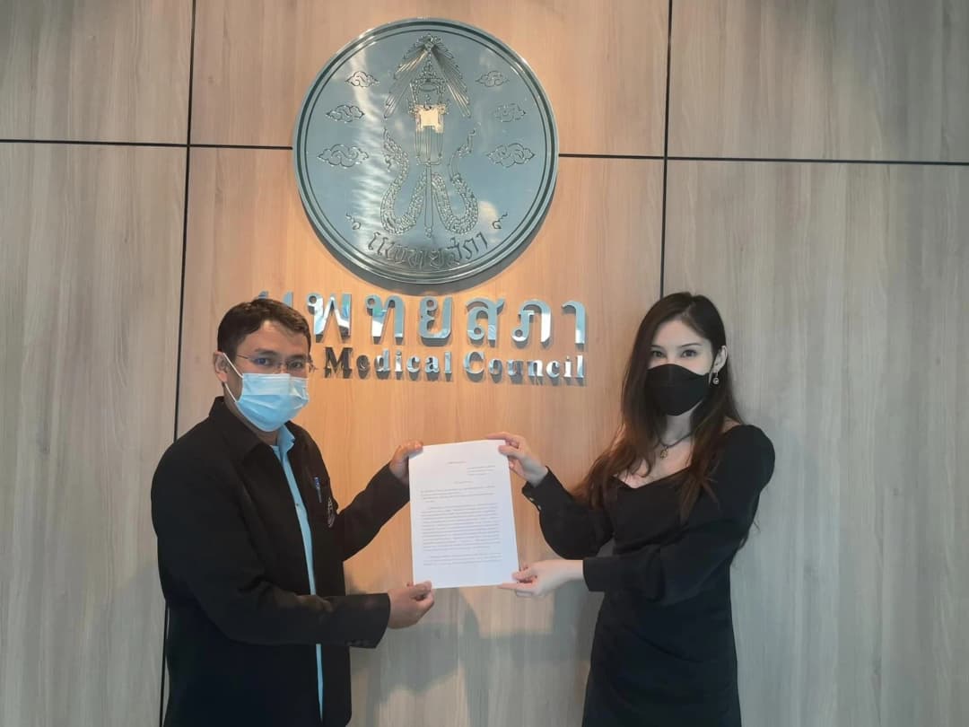 นักกฎหมายเพื่อสิทธิผู้หญิงข้ามเพศร้องแพทยสภา เปลี่ยนข้อบังคับปลด LGBT จากภาวะผิดปกติทางเพศ