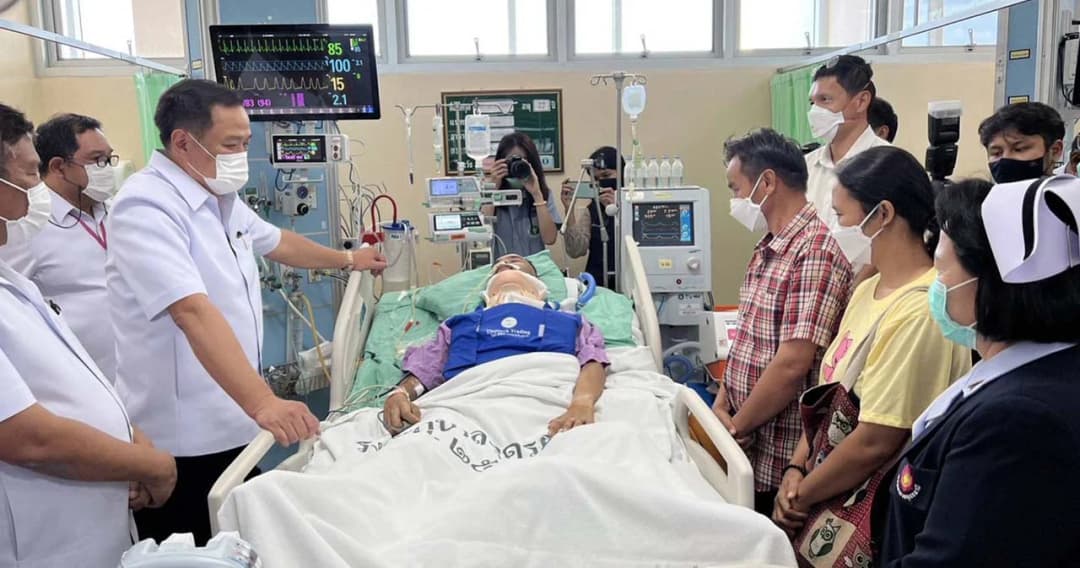 ‘อนุทิน’ เยี่ยมผู้บาดเจ็บ จ.หนองบัวลำภู ไม่พบผู้ป่วยวิกฤตแล้ว 