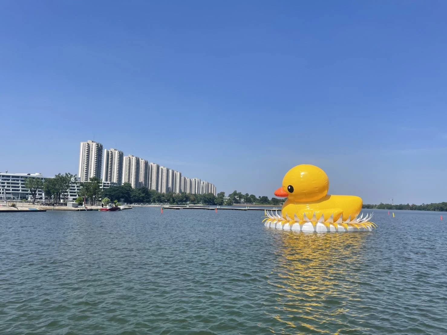 อิมแพ็คชวนเที่ยวงาน ‘ลอยกระทง’ สุดยิ่งใหญ่ริมทะเลสาบเมืองทองธานี