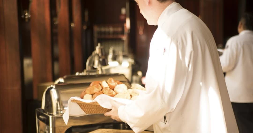 ผลสำรวจท่องเที่ยวขาดแคลนแรงงาน ช่วงไฮซีซั่นปี 65 ฟื้นตัวเร็วหลังวิกฤติโควิด-19