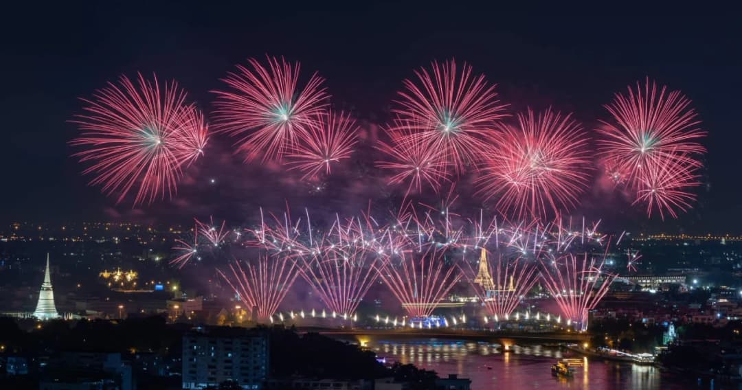 รมว.ท่องเที่ยว ททท. ร่วมงาน ‘วิจิตรเจ้าพระยา’ แสดงแสงสีแม่น้ำเจ้าพระยา รับประชุมเอเปค กระตุ้นท่องเที่ยว