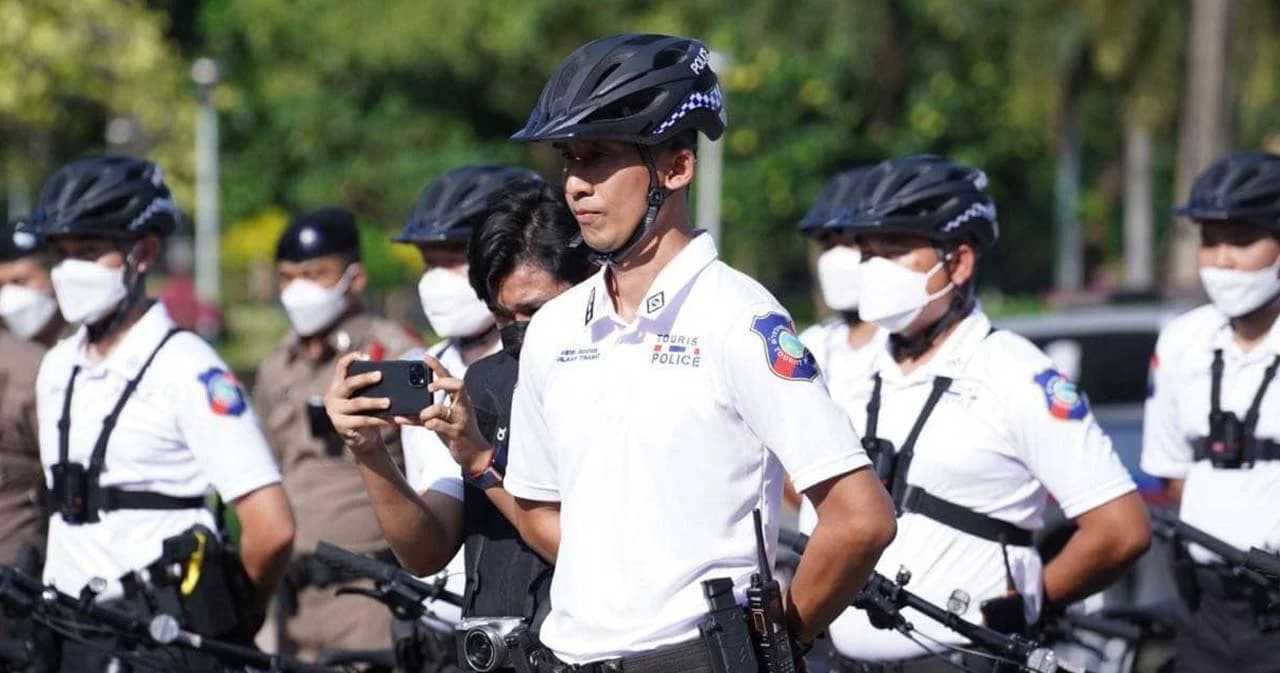 ตร.ท่องเที่ยว ดูแลความปลอดภัยอำนวยความสะดวกจราจร บุคคลสำคัญ คู่สมรส และผู้ร่วมประชุมเอเปค