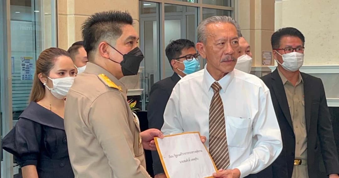 ‘ชูวิทย์’ นำหลักฐานยื่น ก.ยุติธรรม ขอให้ตรวจสอบทุนจีนสีเทา 