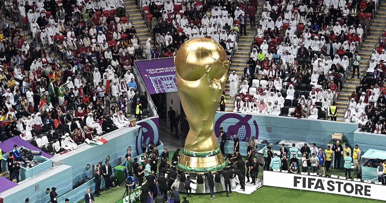 ตร.เข้มการพนันทายผลบอลโลก คาดโทษ ผกก.หากพบปล่อย เดินโพยใกล้สถานศึกษา