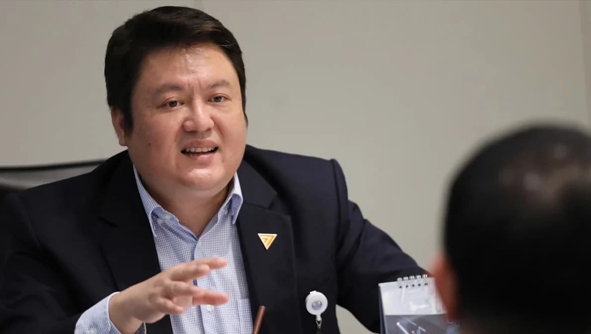 ‘ก้าวไกล’ จี้เปิดสัญญา BTS ให้รู้ยอดหนี้จริง ย้ำอย่าให้เป็นเงื่อนไขขยายสัมปทาน