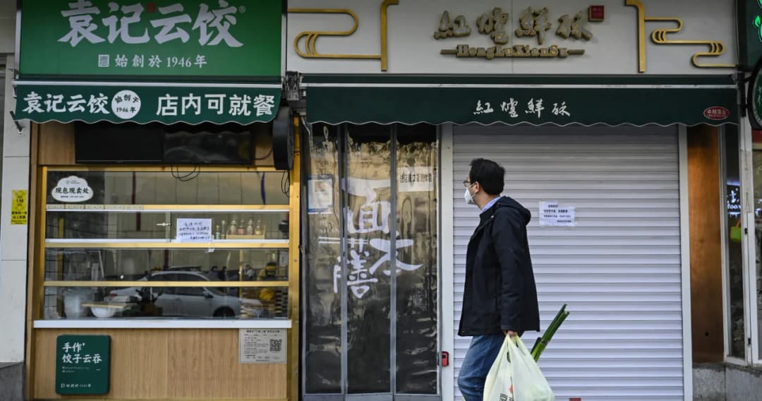 ปักกิ่งเสี่ยงเจอล็อกดาวน์อีกครั้ง หลังพบผู้เสียชีวิตจากโควิดครั้งแรกในรอบ 6 เดือน ยอดติดเชื้อยังพุ่งไม่หยุด