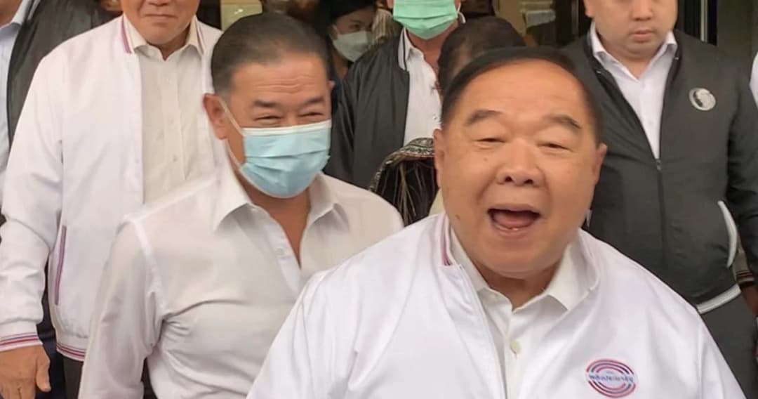 พปชร.เตรียมปลด ‘สุชาติ ชมกลิ่น’ พ้น ผอ.พรรค  หน.พรรคเรียก ส.ส.เข้าพบ ถามใครอยู่