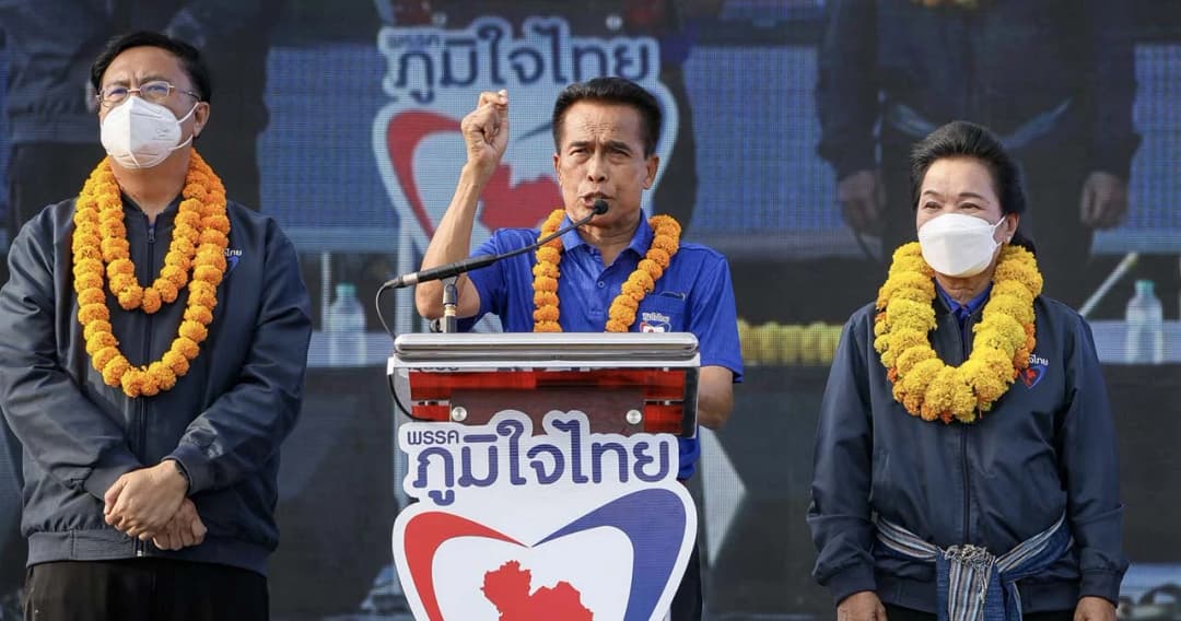 เปิดคลิป “รองประธานสภาฯ ศุภชัย”  เรียก “ไอ้โง่” ขณะปราศรัยเรื่องการจัดงบประมาณ