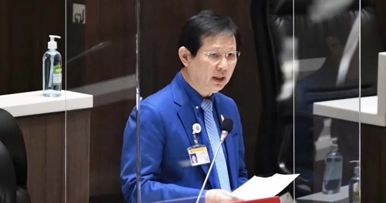 ‘นพ.ระวี’ หาแนวร่วมพรรคการเมืองสู้เลือกตั้ง-กติกาหาร 100