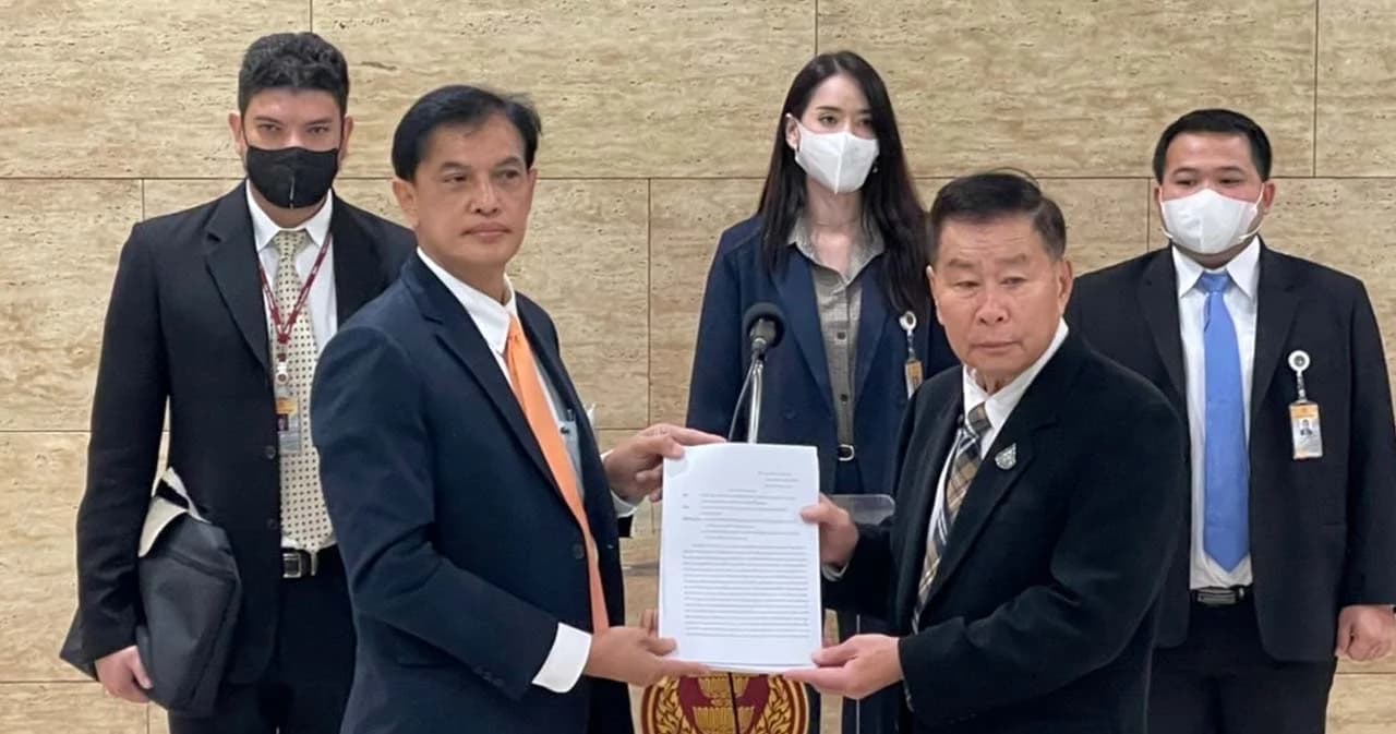 ‘ทนายอนันต์ชัย’ ร้อง ‘เสรีพิศุทธ์’ สอบอธิบดีกรมการปกครอง หลังร้องยุบสมาคมของ ‘ศรีสุวรรณ’ 7 เดือนไม่คืบหน้า