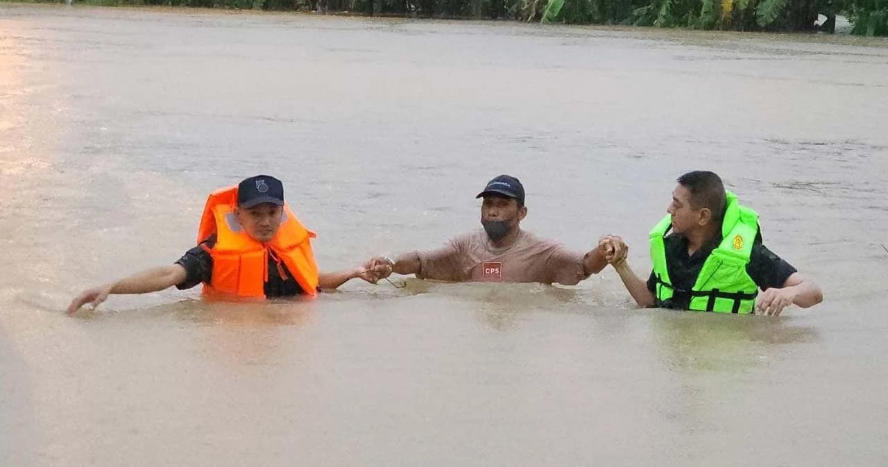 ปภ.รายงานเกิดน้ำท่วม 8 จังหวัด เร่งช่วยเหลือผู้ประสบภัย