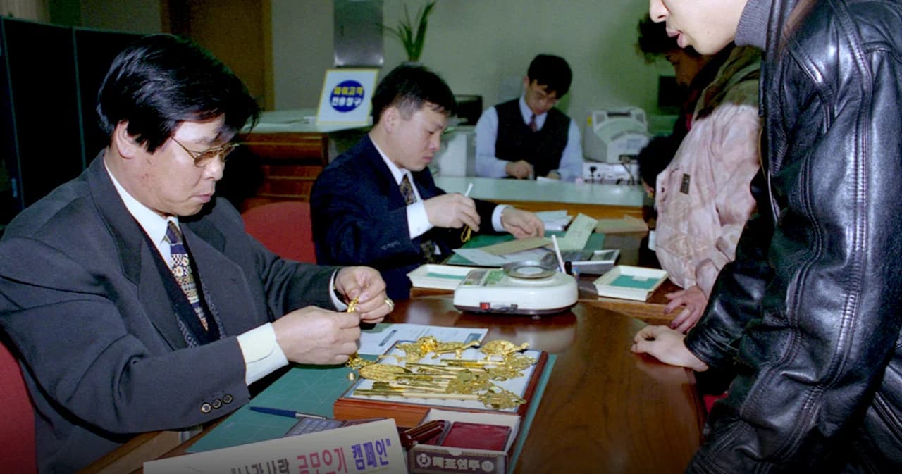 ประวัติศาสตร์การเงิน เกาหลีชั่งกิโลทองใช้หนี้ IMF แล้วไทยรอดวิกฤตมาอย่างไร