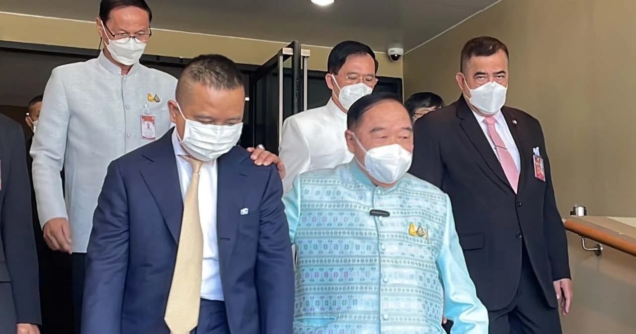 ‘ประวิตร’ ทำหน้านิ่งเมินตอบ ‘ไพบูลย์’ ชงแคนดิเดตนายกฯ คนเดียวของ พปชร.