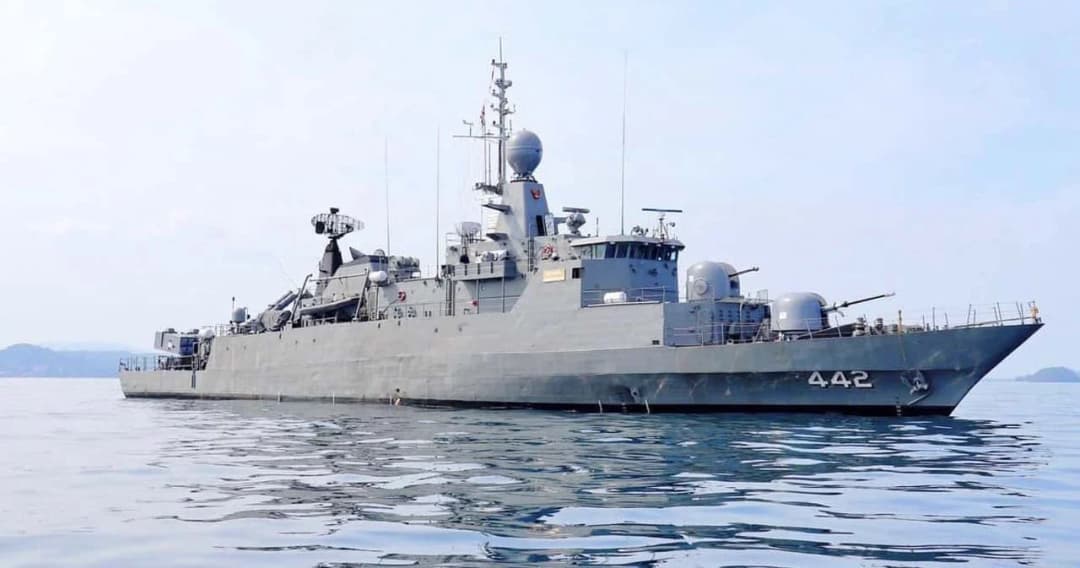 ผบ.กองเรือยุทธการ ขอพึ่งบารมี “เสด็จเตี่ย” พบ 30 ทหารเรือ ก่อนพระอาทิตย์ตกวันนี้