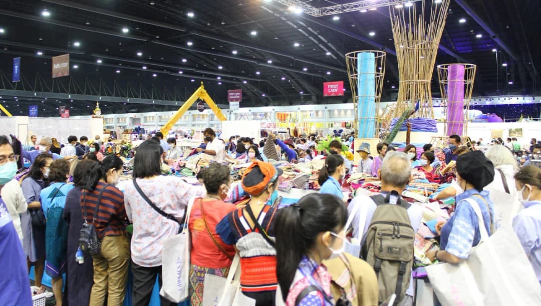 ครึ่งทางงาน OTOP City 2022 กระแสตอบรับดี มียอดจำหน่ายกว่า 243 ล้าน