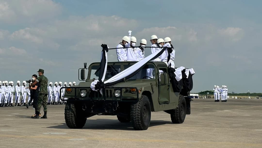 กองทัพเรือเคลื่อนร่าง 6 กำลังพลเรือหลวงสุโขทัยกลับสัตหีบอย่างสมเกียรติ