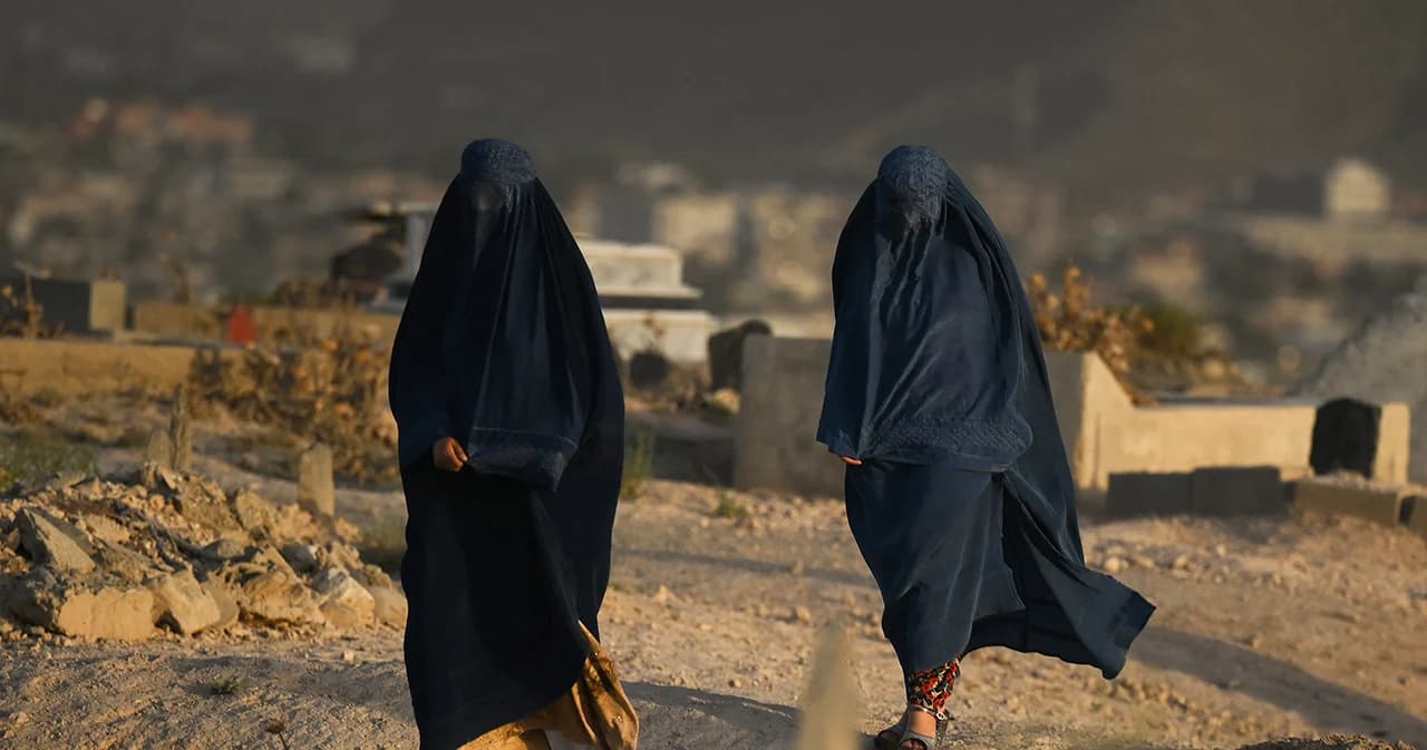 “ความฝันที่เราไม่ได้รับอนุญาตให้ฝัน” เสียงคร่ำครวญจากผู้หญิงอัฟกัน วันที่อยู่ใต้เงาตาลีบัน