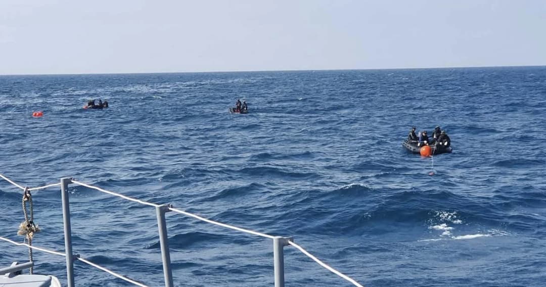 รมช.กลาโหม ฟังบรรยายสรุปค้นหา ช่วยเหลือกำลังพลเรือหลวงสุโขทัย เผยพบร่างเพิ่มแต่ยังสูญหาย 15 นาย