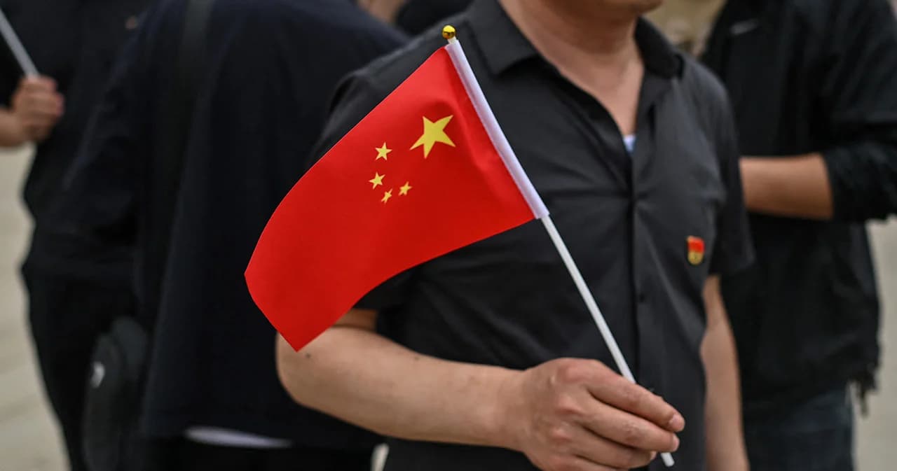 ส.ส.ก้าวไกล เสนอรัฐสุ่มตรวจโควิดนักท่องเที่ยว-น้ำเสียเครื่องบิน เร่งฉีดวัคซีนเข็ม 3-4 สกัดโควิด