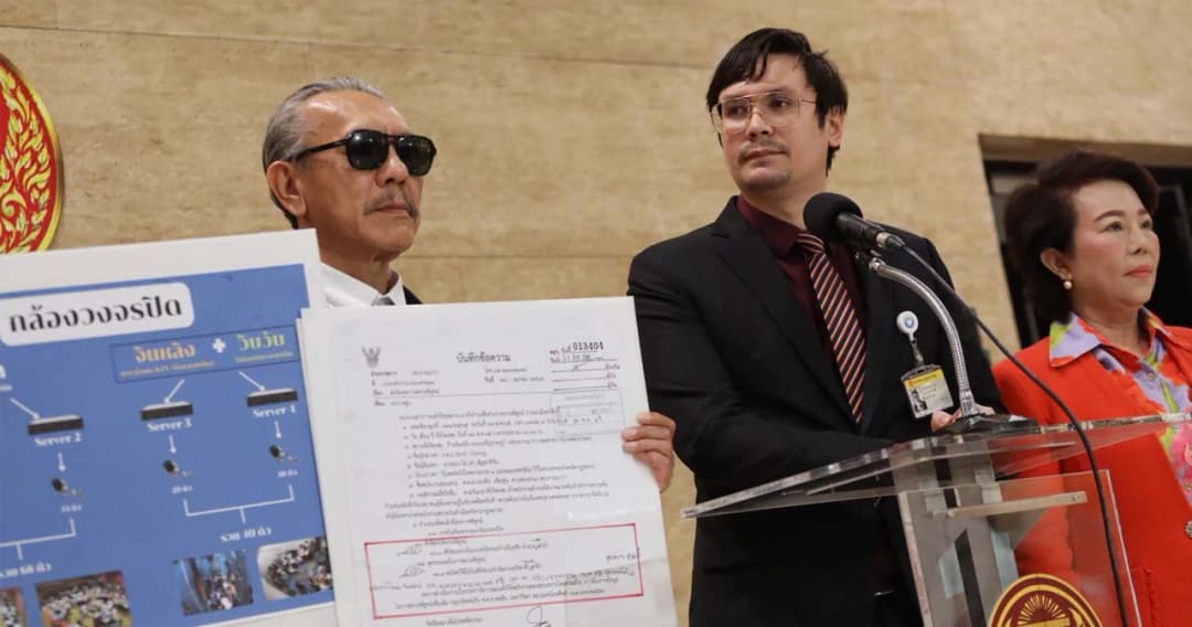 ‘ชูวิทย์’ ส่งต่อข้อมูลกลุ่มทุนจีนสีเทาให้ ‘รังสิมันต์ โรม’ อภิปรายในสภาฯ