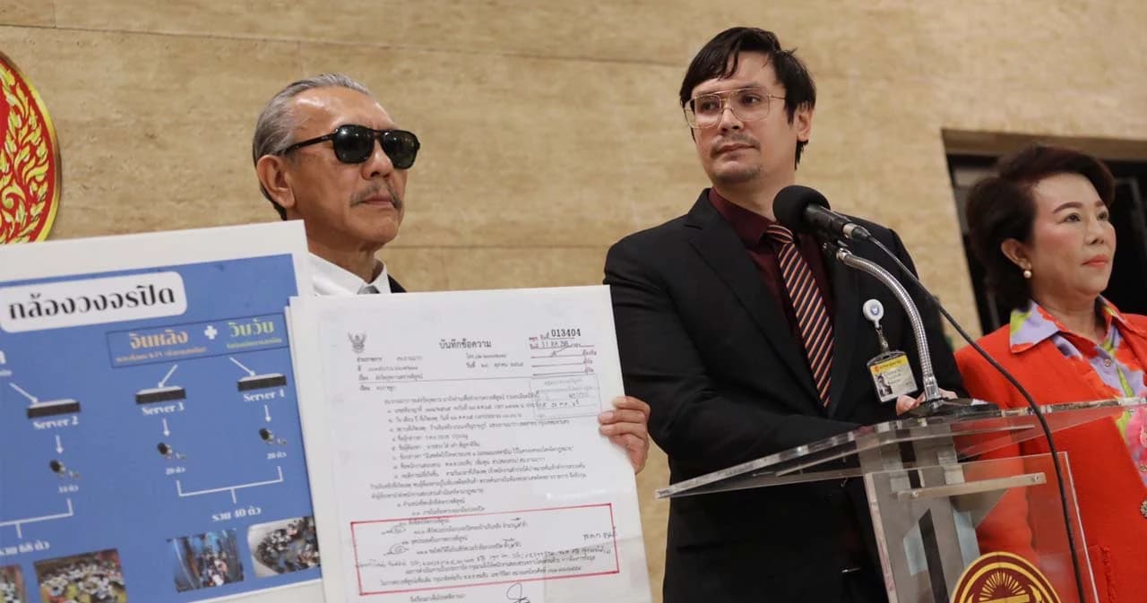 ‘ชูวิทย์’ ส่งต่อข้อมูลกลุ่มทุนจีนสีเทาให้ ‘รังสิมันต์ โรม’ อภิปรายในสภาฯ