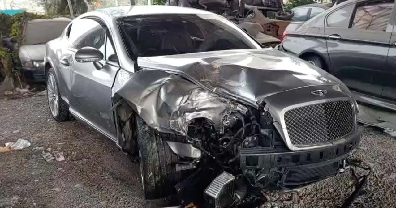 แจ้งเพิ่ม 3 ข้อหาคนขับเบนท์ลีย์ หลังพบสารเสพติด