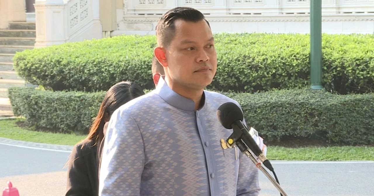 ‘ธนกร’ ยันคนใกล้ชิดไม่เกี่ยวข้อง ปมคลิปรถนำนักท่องเที่ยวจีน ขณะที่ 3 ตำรวจถูกย้ายไป ศปก.