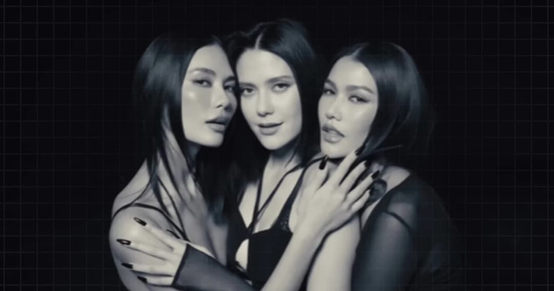 ‘แนท น้ำตาล มารีญา’ เตรียมเดบิวต์เป็นศิลปินสังกัดค่าย WHITE FOX