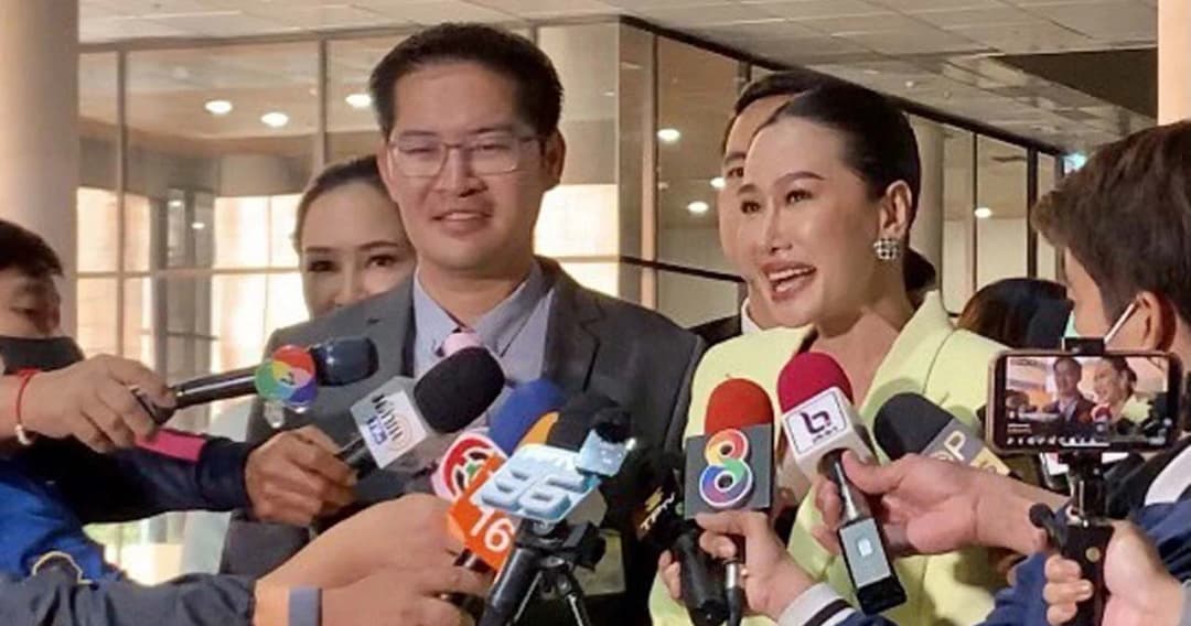 ‘กุ้งพลอย’ อดีตภรรยาศรราม เข้าพรรคไทยศรีวิไลย์ ‘มงคลกิตติ์’ วางตัวลงสนามชิงส.ส.อ่างทอง
