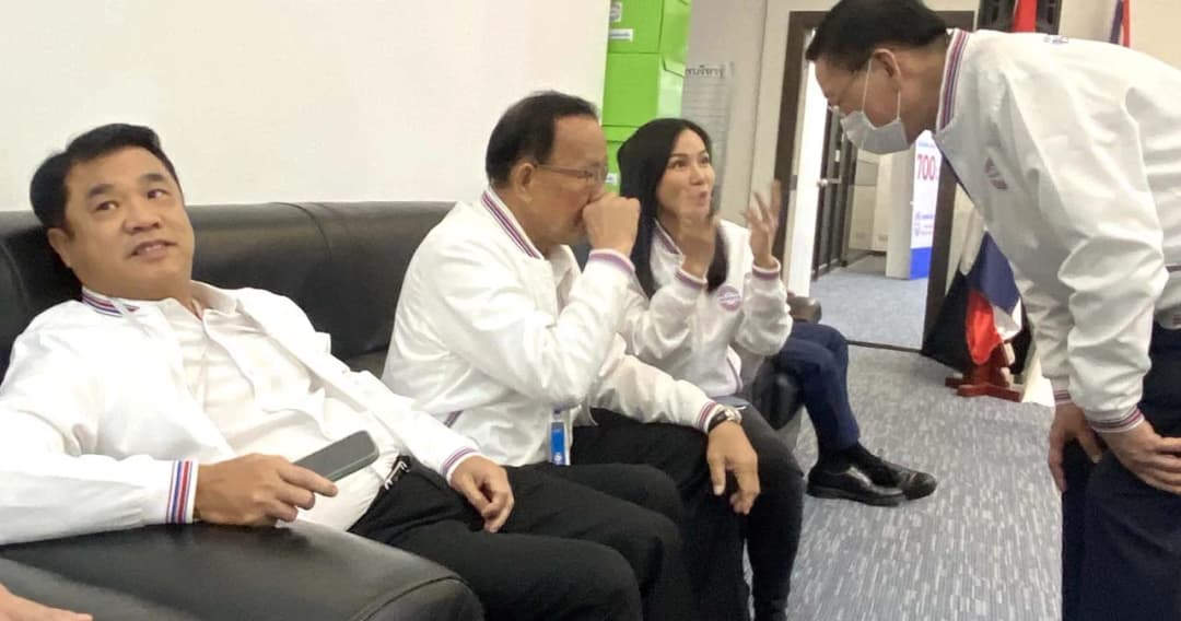 ‘สันติ’ ชี้หากกลุ่ม ‘สมคิด’ กลับเข้าพรรค  เป็นเรื่องดีมีมือเศรษฐกิจมาร่วมงานเพิ่ม   ยันแนวทาง ‘ก้าวข้ามความขัดแย้ง’