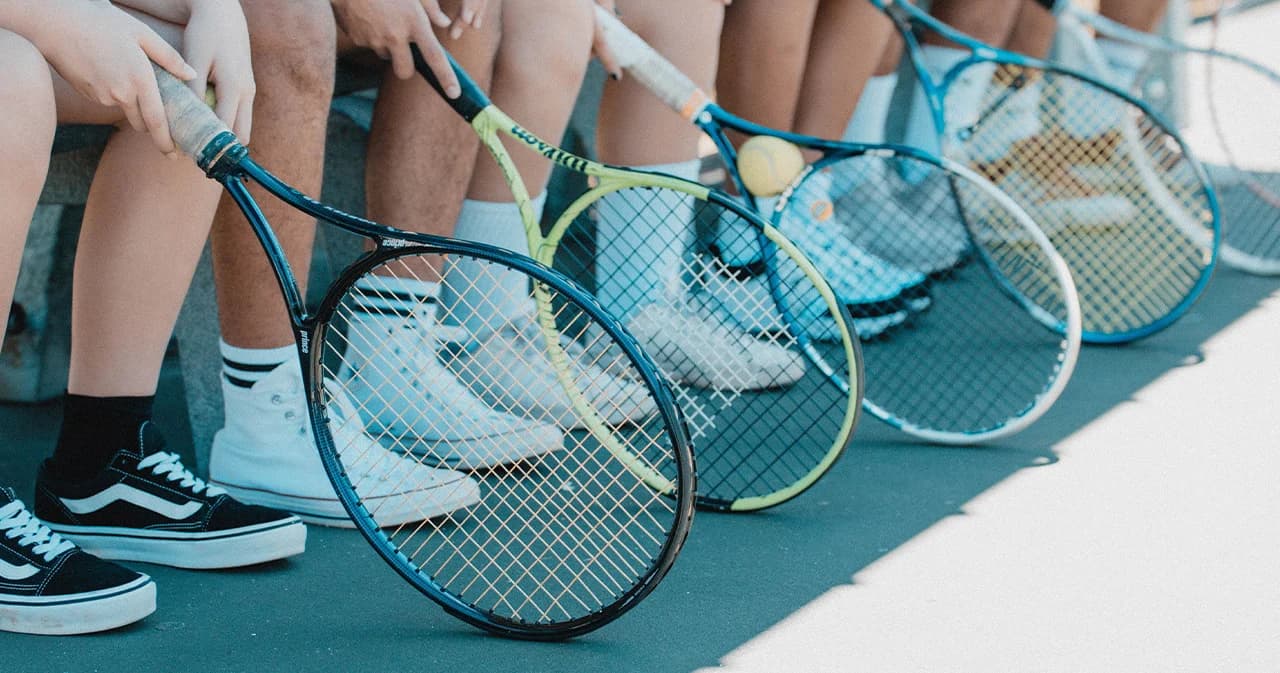 สรุป #เด็ก16ผ่าไฟแดงชนคนตาย ล่าสุดถอนตัวนักเทนนิสทีมชาติแล้ว