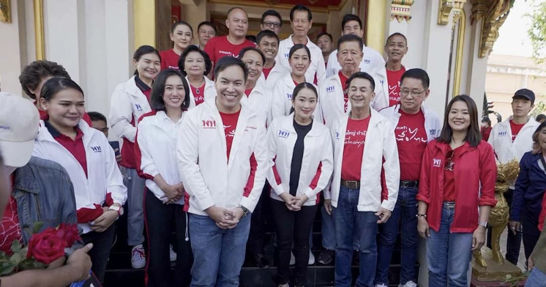 ‘แพทองธาร’ นำเพื่อไทยลงพื้นที่ ‘ราชบุรี-กาญจนบุรี’ ขอ ส.ส.ยกจังหวัด