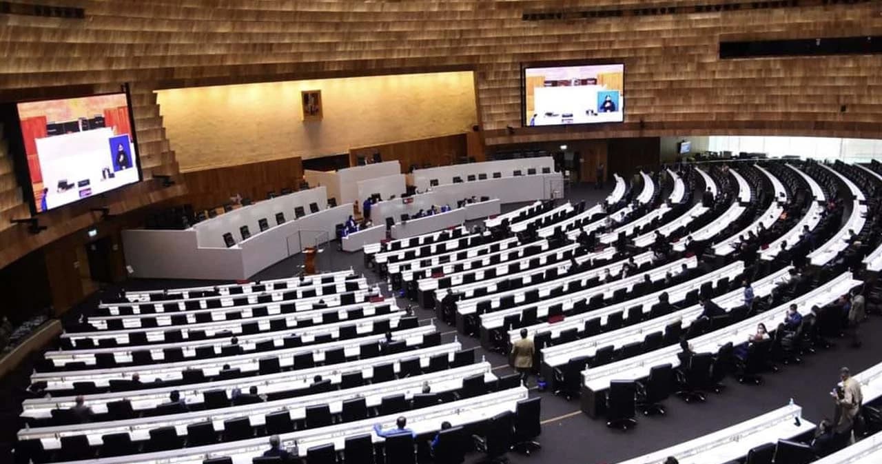 ‘ชวน’ แจ้งถอดหน้ากากในห้องประชุมได้แบบสมัครใจ แต่ต้องฉีดวัคซีน 4 เข็ม เผยมี ส.ส.เหลือในสภาล่าสุด 425 คน