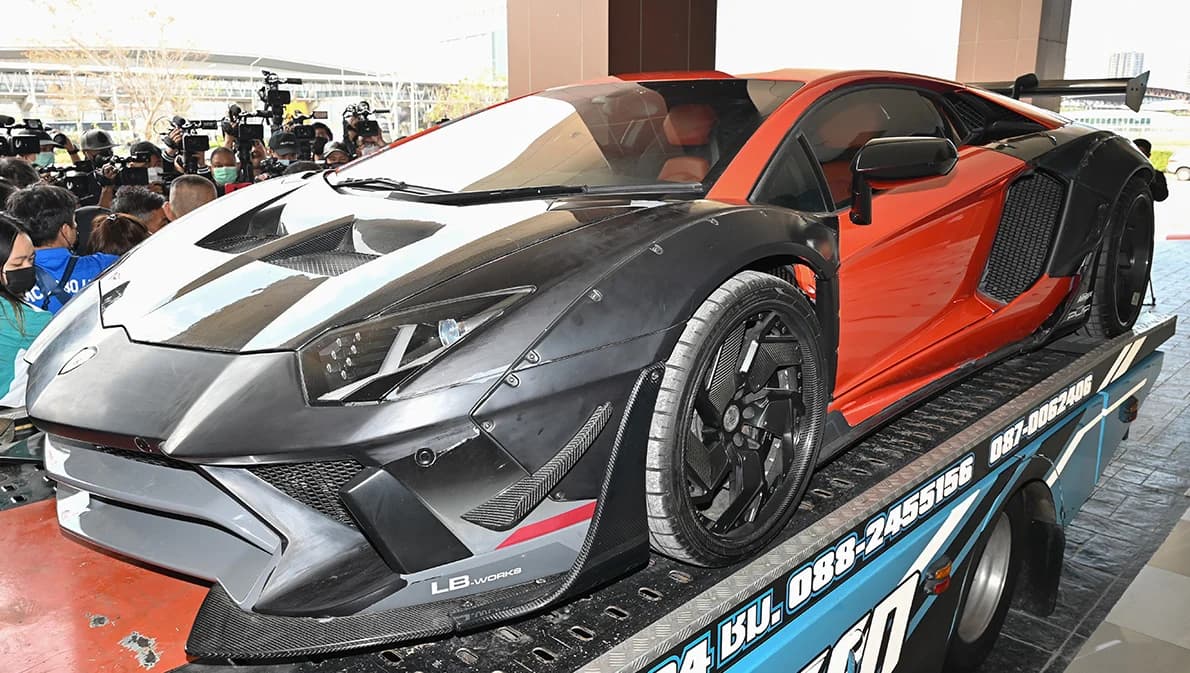 ‘ลัมโบร์กินี’ ของเบนซ์ เดม่อน ถึงมือตำรวจไซเบอร์แล้ว พบจดทะเบียนชื่อ บิ๊ก น้องชายคนที่ 3