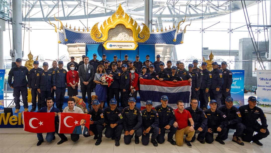 กลับถึงไทยแล้ว ทีม USAR Thailand ช่วยเหตุแผ่นไหวตุรกี นายกฯ ชื่นชมการปฏิบัติหน้าที่อย่างแข็งขัน