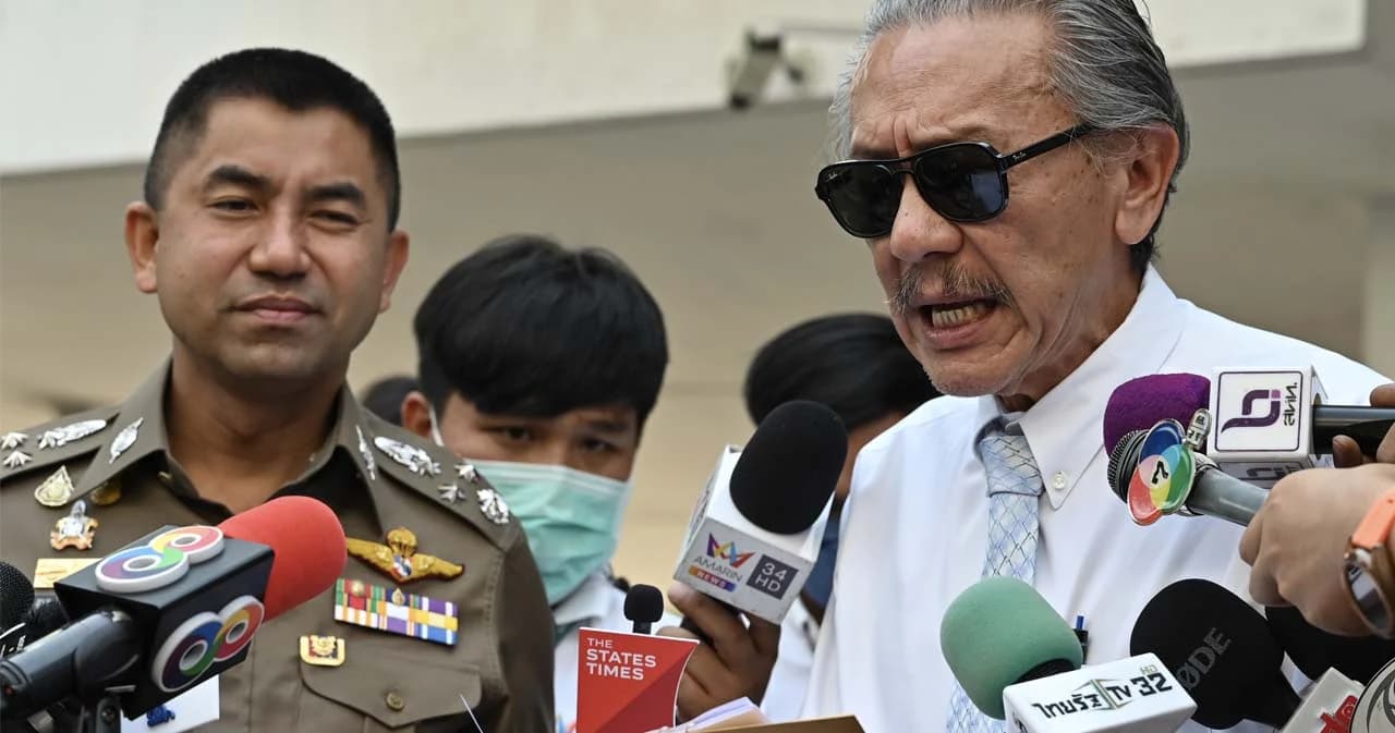 ‘ชูวิทย์’ แจ้งความเอาผิด ม.112 ‘หยูซินฉี’ จ่อบุกทำเนียบพรุ่งนี้ยื่นหลักฐานธุรกิจสีเทาในไทยให้นายกฯ