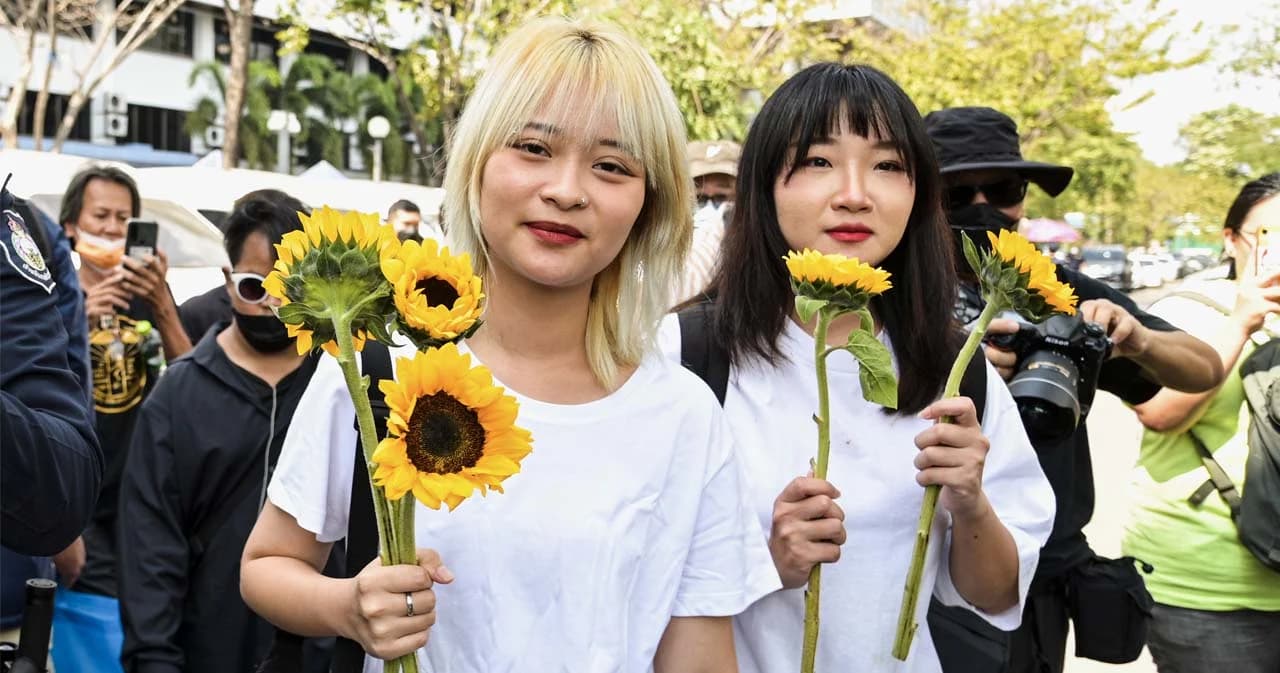 ทนายความ เผย ‘ตะวัน-แบม’ จะยกระดับอดอาหาร ออกจากรพ. ไปปักหลักหน้าศาลฎีกา สนามหลวง